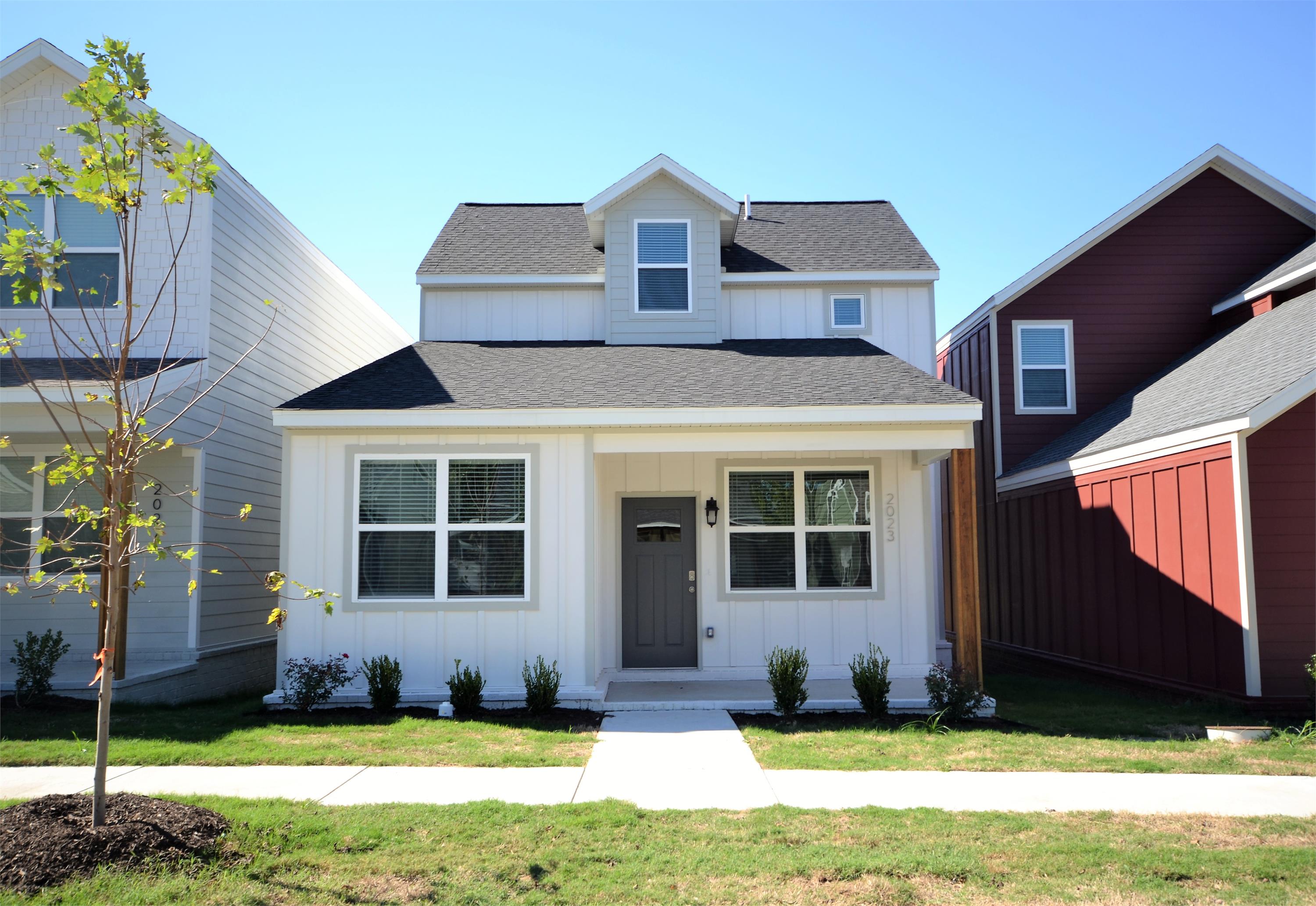Property main image