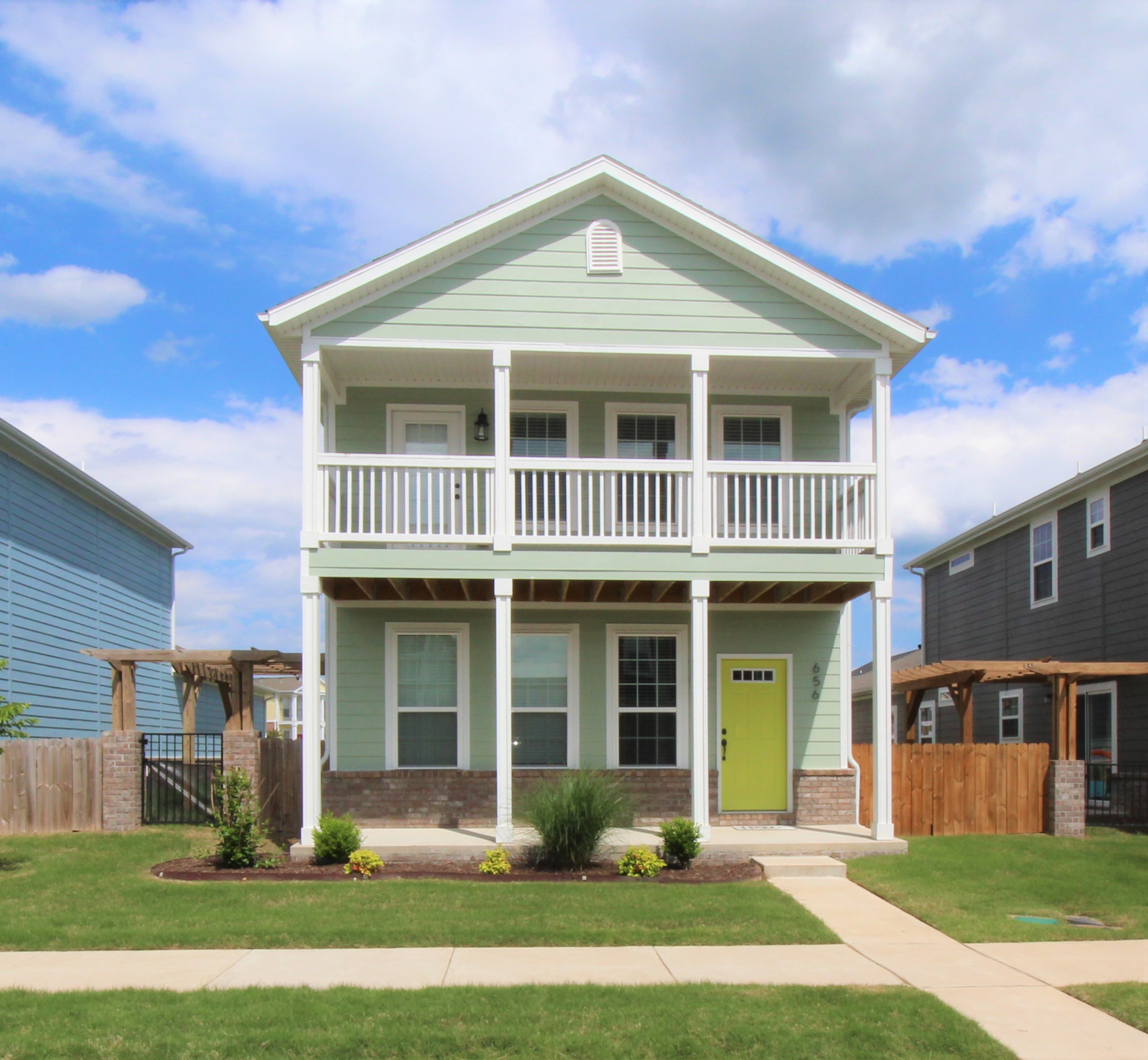 656 N. Longfellow Ln.
